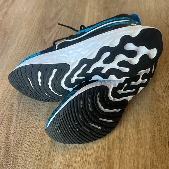 Nike Men’s Infinity Run Flyknit Size 10 - Picture 7 of 10